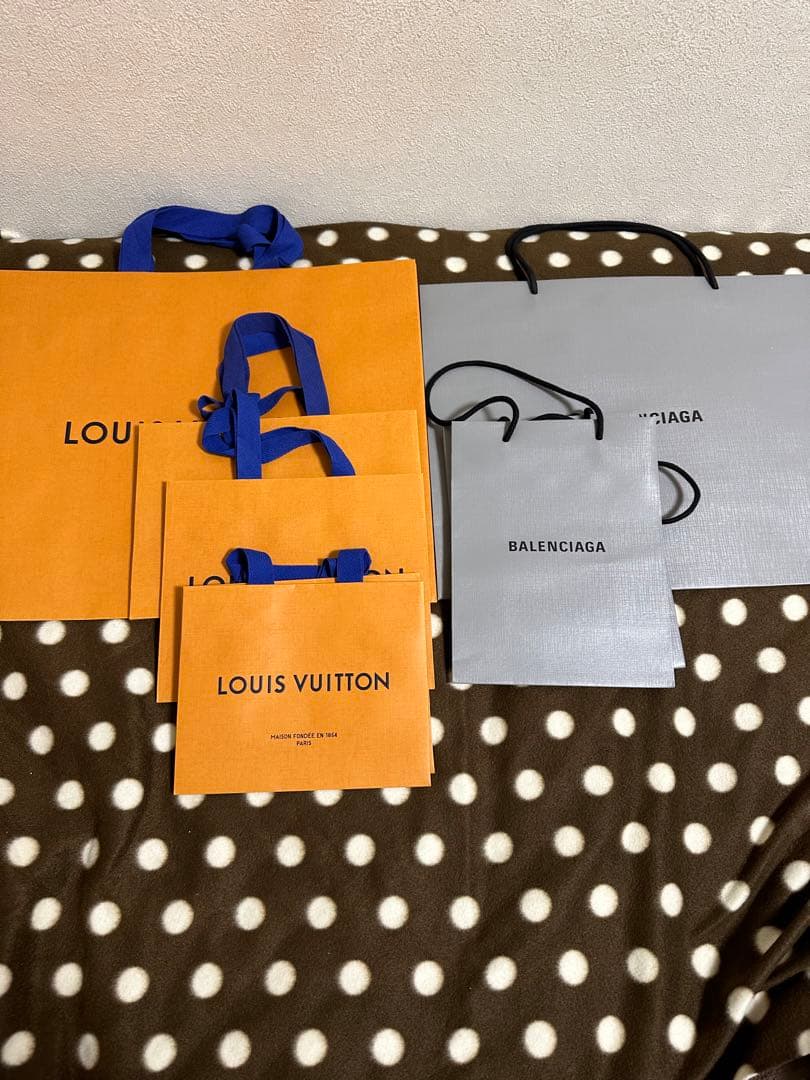ルイヴィトン バレンシアガ　ショップバッグ　紙袋　おまけ含34点