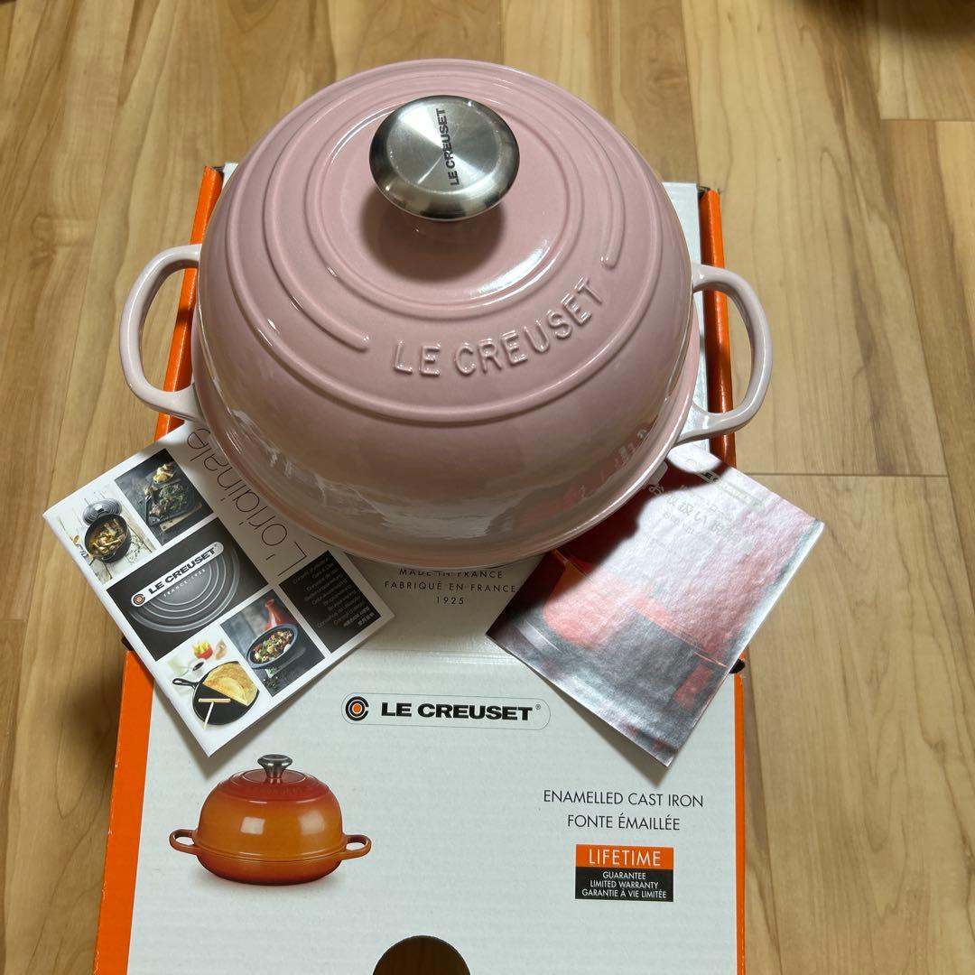 新品未使用・ルクルーゼ・シグニチャー・ブレッドオーブン・24㌢・シェルピンク