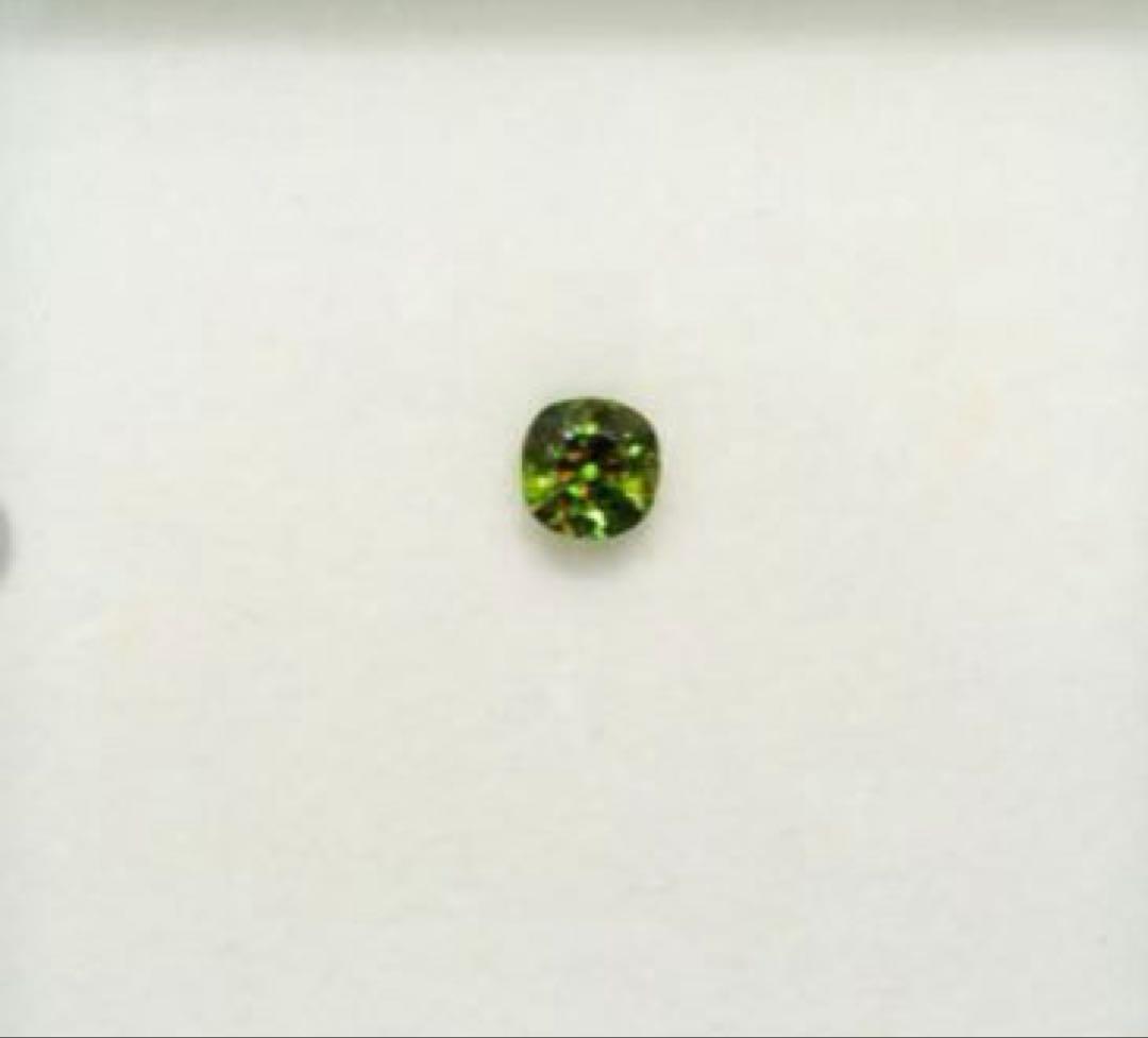 高品質　スフェーン 0.49ct