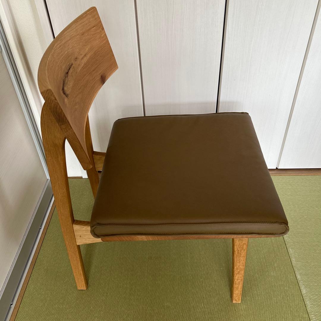 飛騨産業森の言葉ブラウン 木製リビングダイニングチェア 合成皮革クッション付き