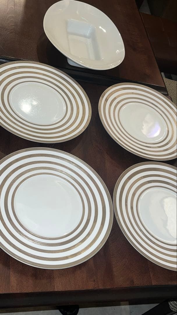 中古[J.L Coquet]26cmストライプデザインの皿セット