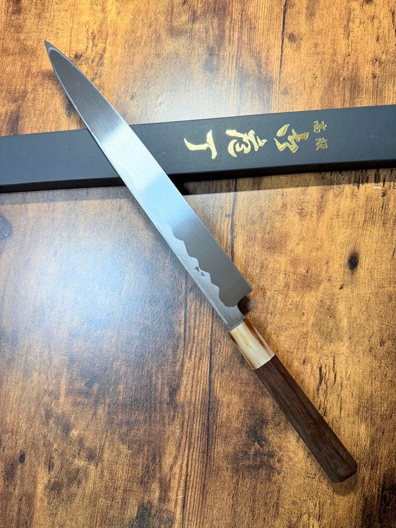 森本光一作　左用　刺身 柳刃　青鋼 紋鍛錬 尺　紫檀白水牛八角柄