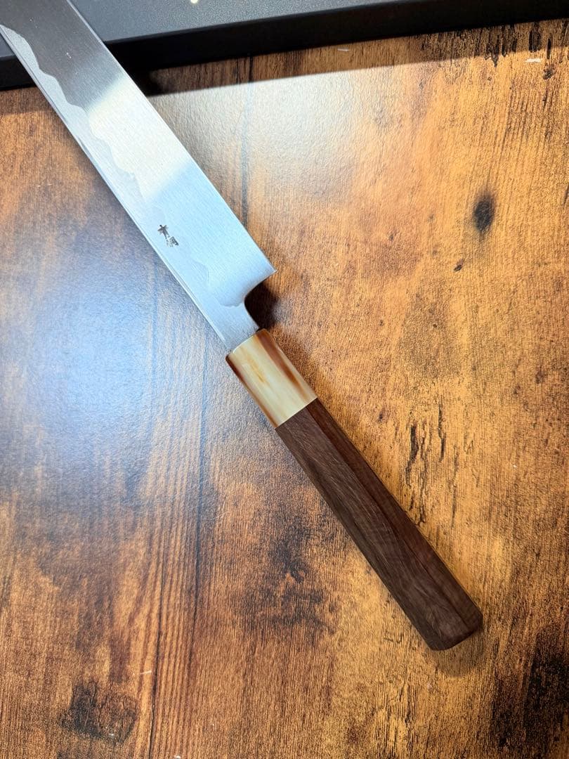 森本光一作　左用　刺身 柳刃　青鋼 紋鍛錬 尺　紫檀白水牛八角柄