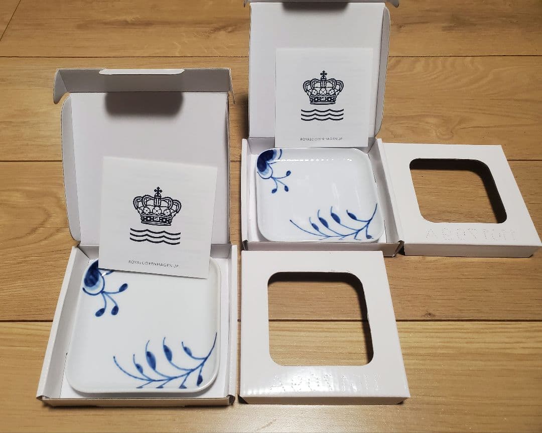   メガスモールスクエアディッシュ 4枚セット