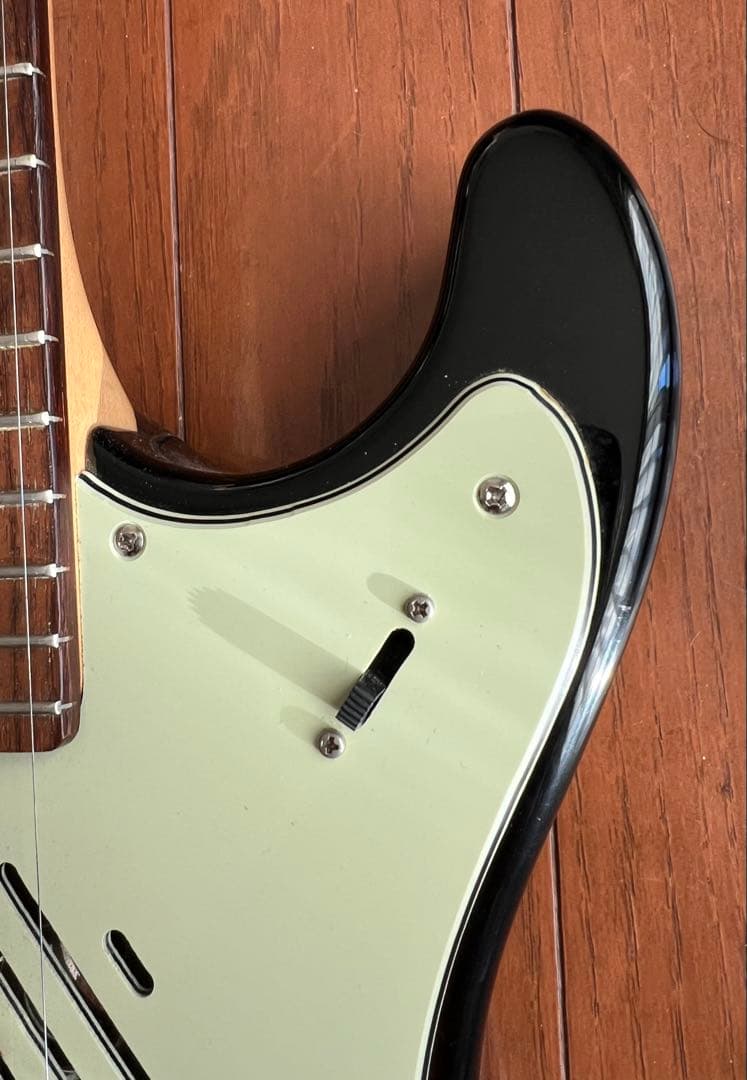 マリンライダー整備済コーラス付アンプ内蔵エレキギターミディアムスケール黒澤楽器