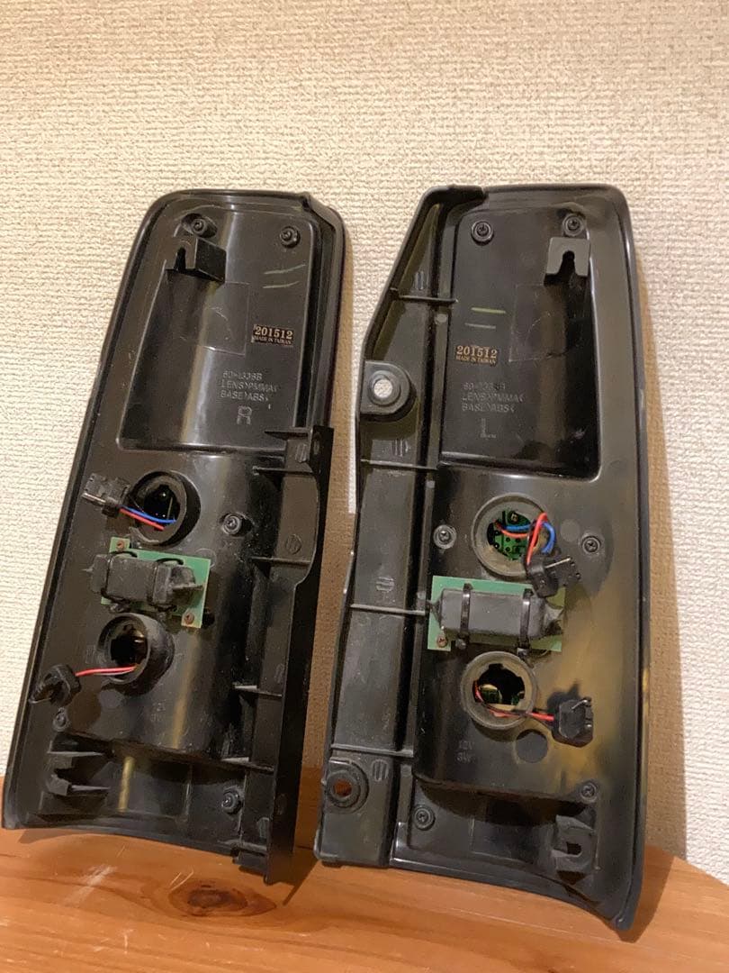 ジムニー　JB23W LEDテールランプ 赤スモーク　 中古品 元箱付き
