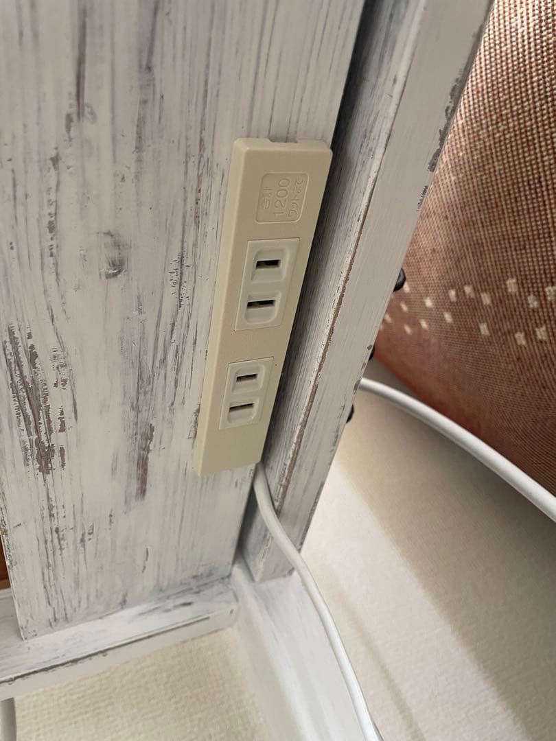 アンティーク机　デスク　勉強机　作業台　白テーブル　ドレッサー　つくえ