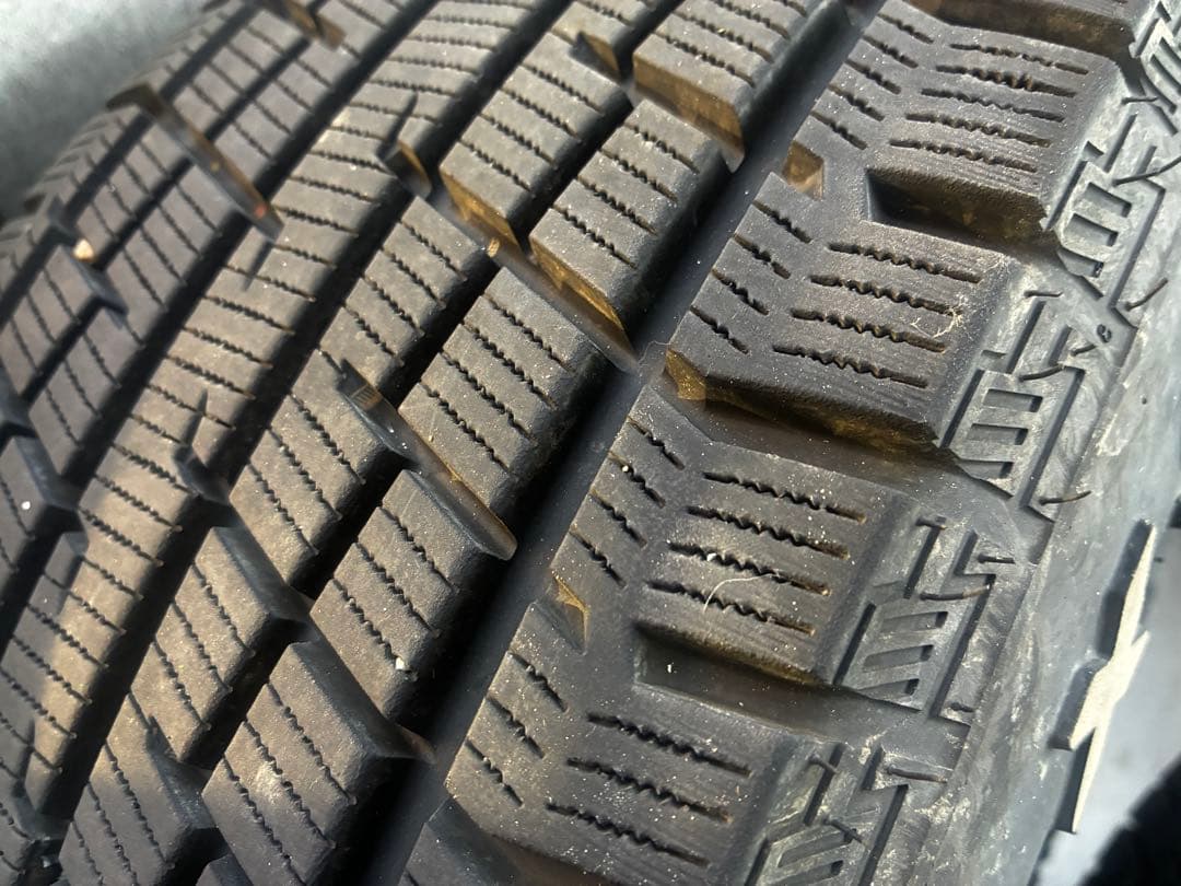 RUKIA（3/4本目 ）225/65R17 スタッドレスタイヤ ホイール