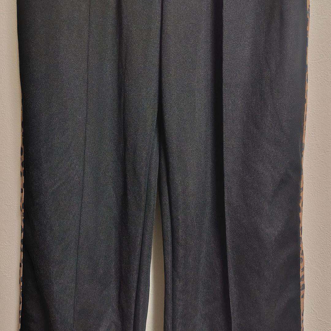 美品 ハローキティ　ジャージ上下セット　キラキラ黒　Lサイズ　サンリオ