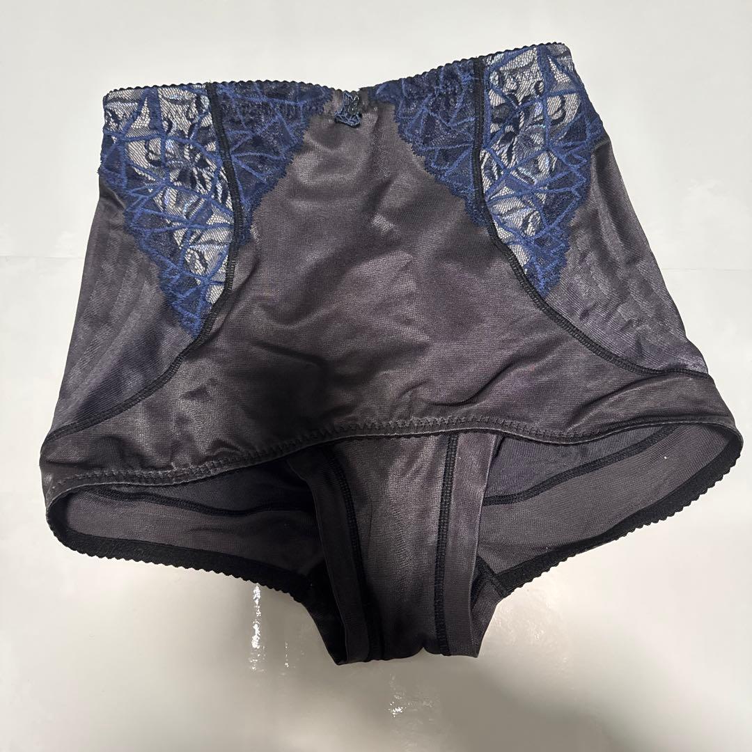 MARUKOカーヴィシャスカレスガードル・ショートガードルL-70