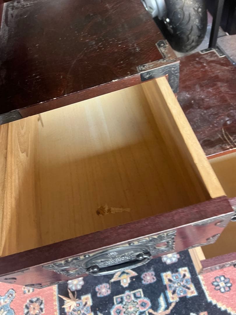 階段タンス　飾り棚 桐箪笥