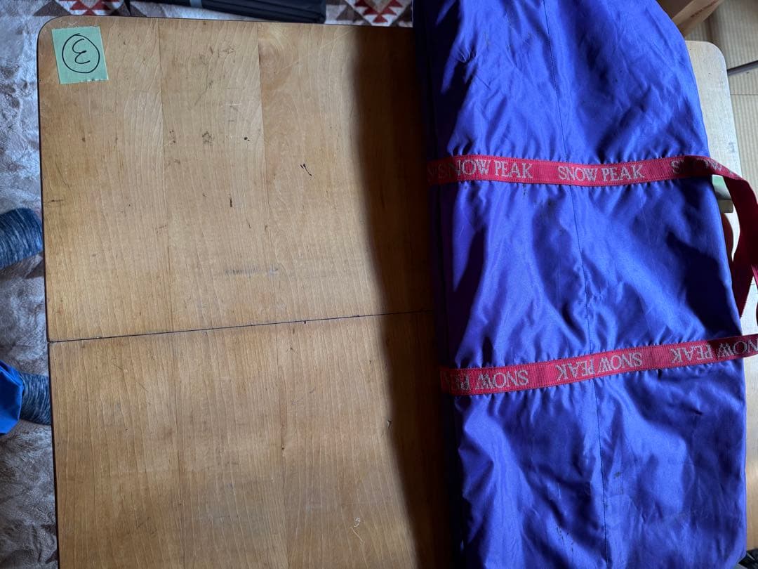  PEAK 折りたたみアウトドアテーブル 紫