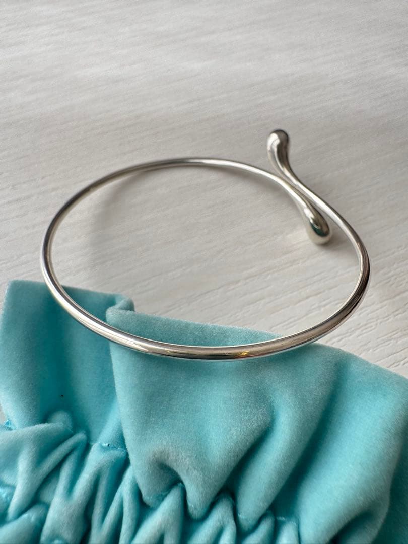 TIFFANY ティファニー エルサペレッティ ティアドロップ バングル