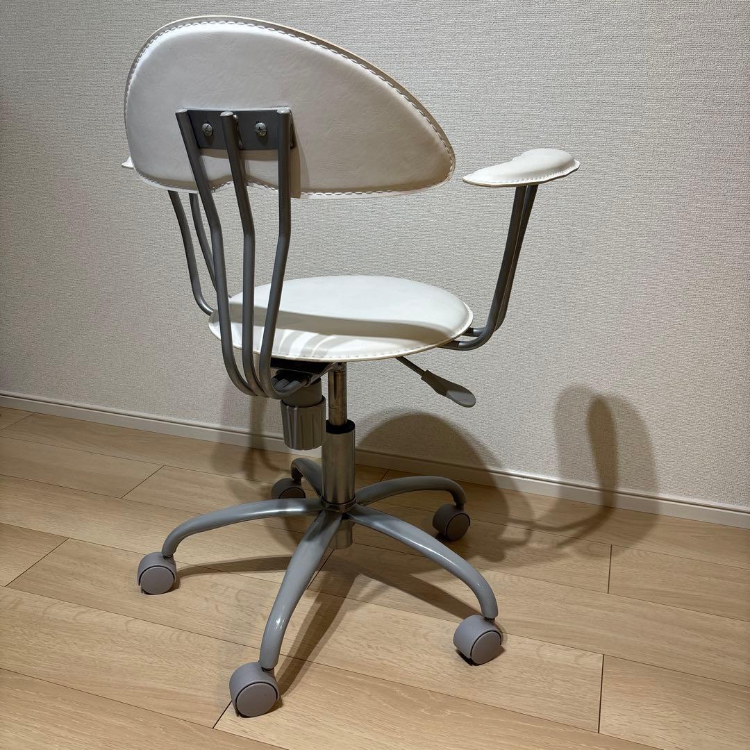 昇降式本革レザーチェア　肘置き付き