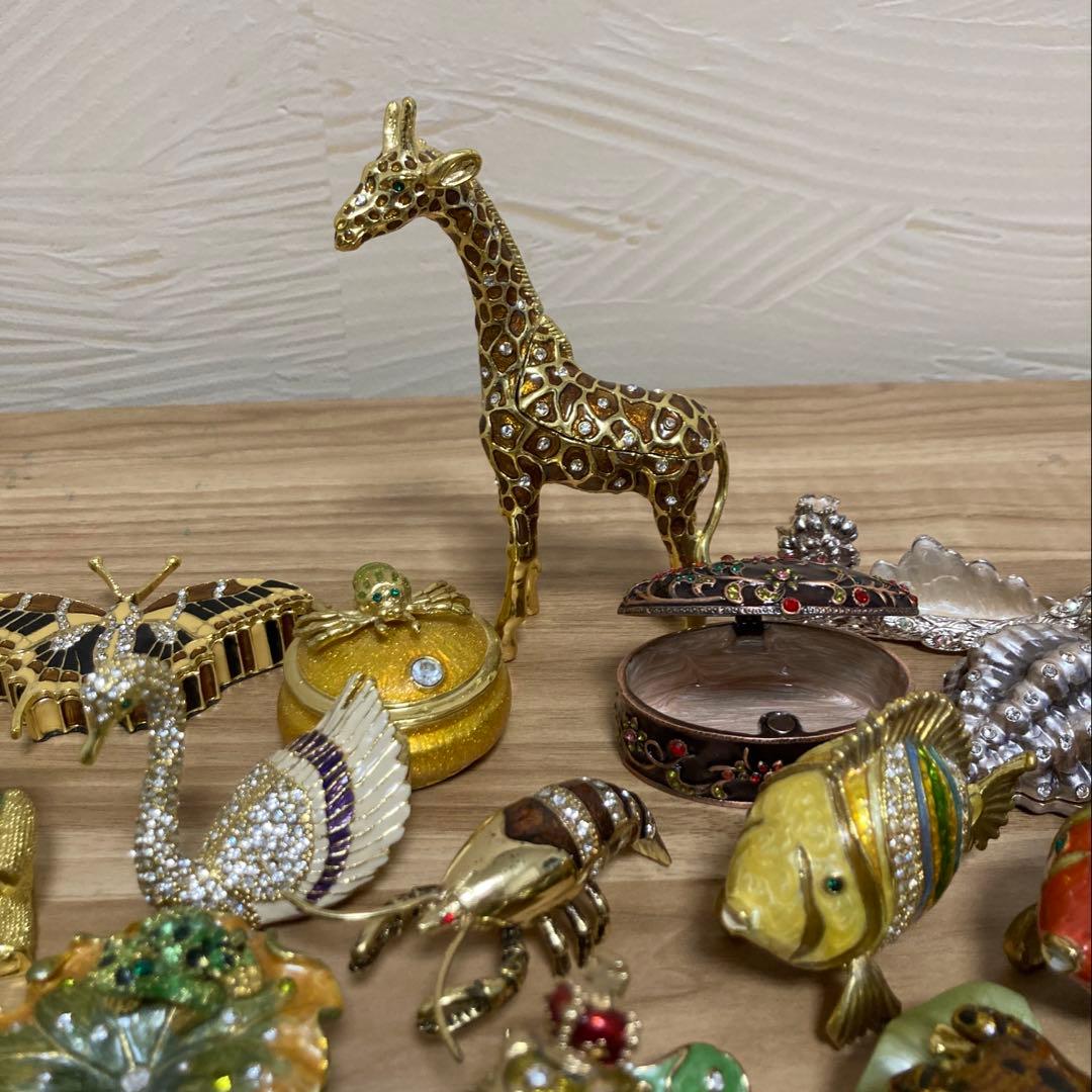 一つ800円計算 アンティーク　ジュエリーボックスや置物　ピィアースまとめ売り