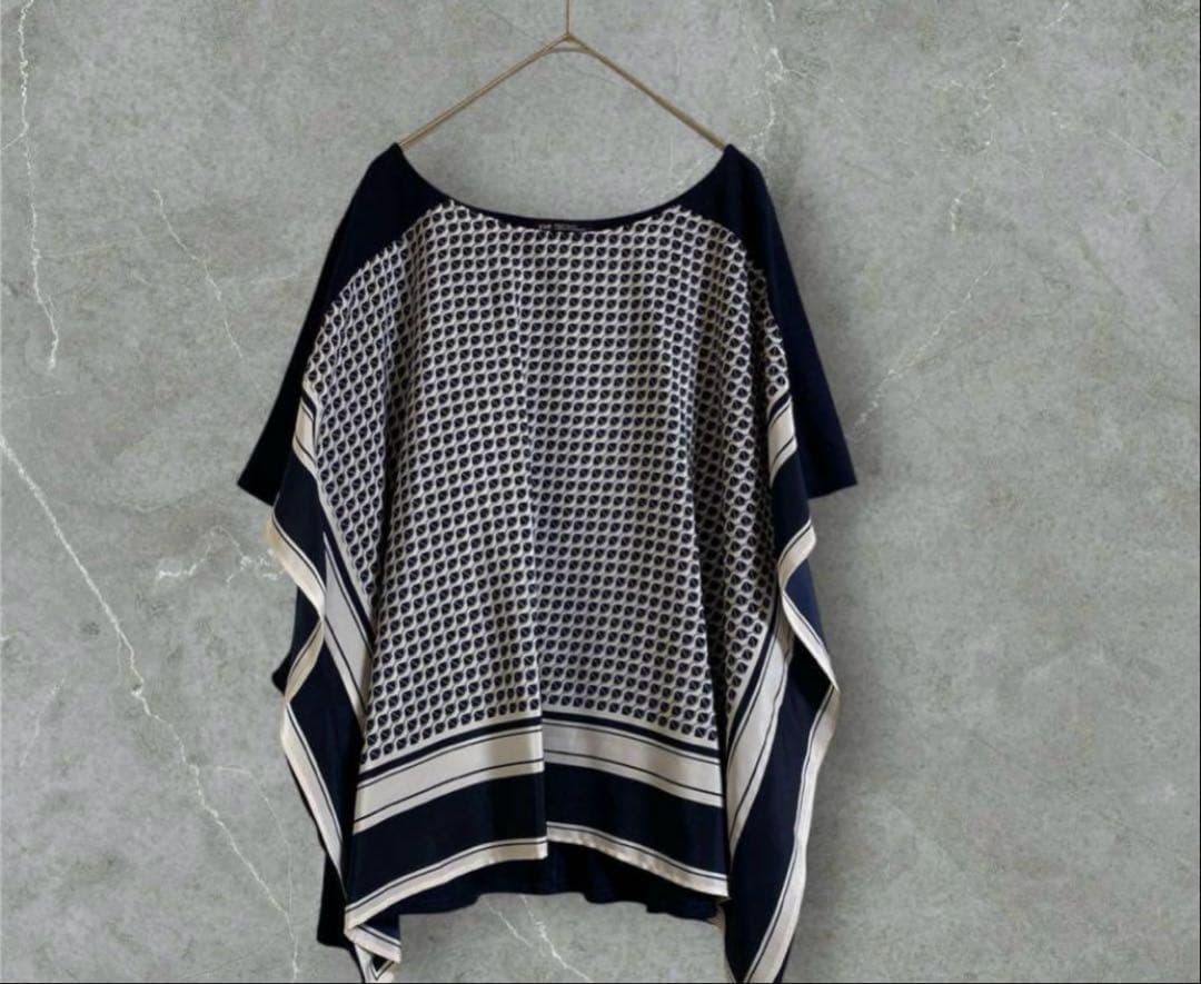 大きいサイズ！汗じみ防止加工スカーフプリントコンビ フレンチスリーブ カットソー