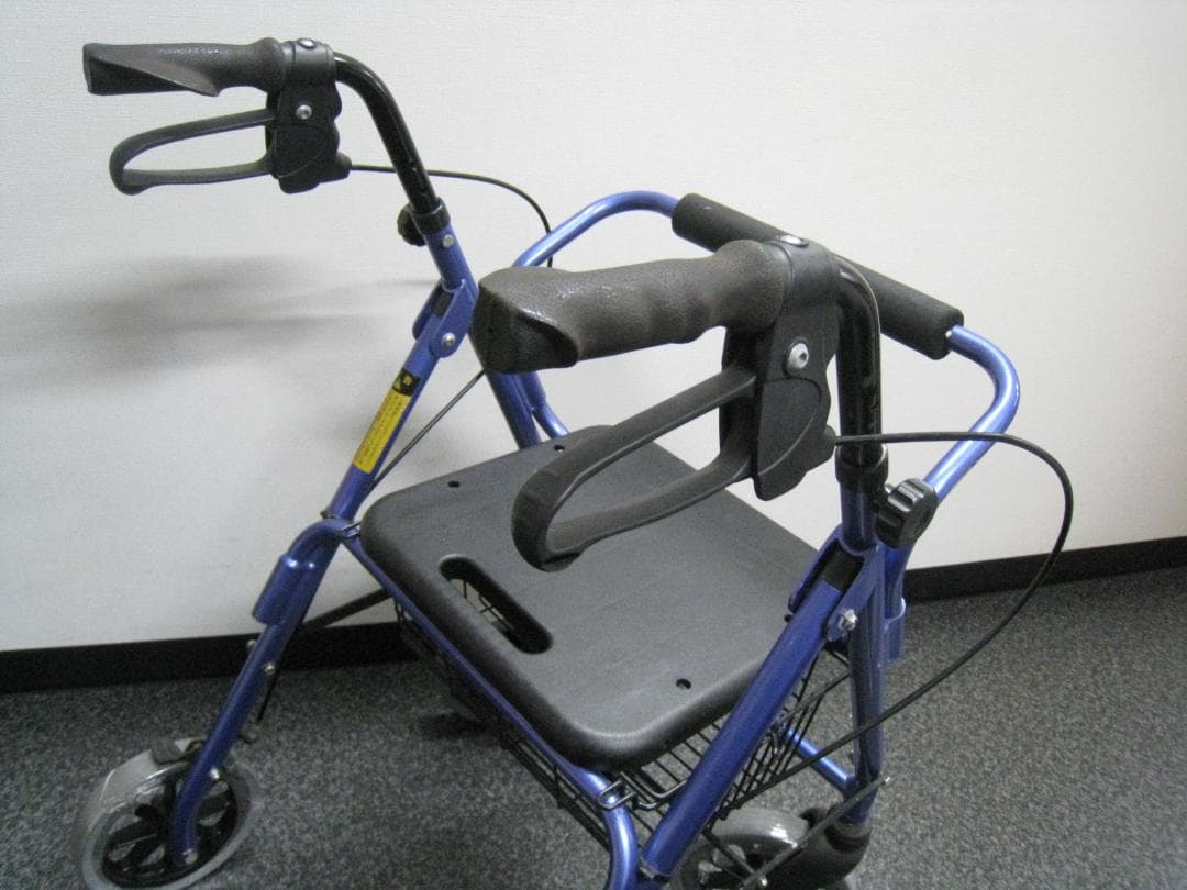 ハッピーⅡ NB 竹虎 歩行器 介護用品 ブルーメタリック バスケット付き