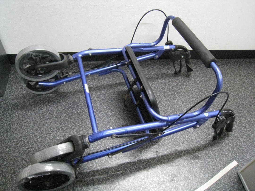 ハッピーⅡ NB 竹虎 歩行器 介護用品 ブルーメタリック バスケット付き