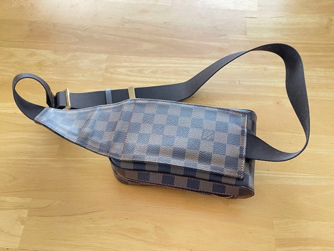LOUIS VUITTON ダミエパターン ボディバッグ ブラウン