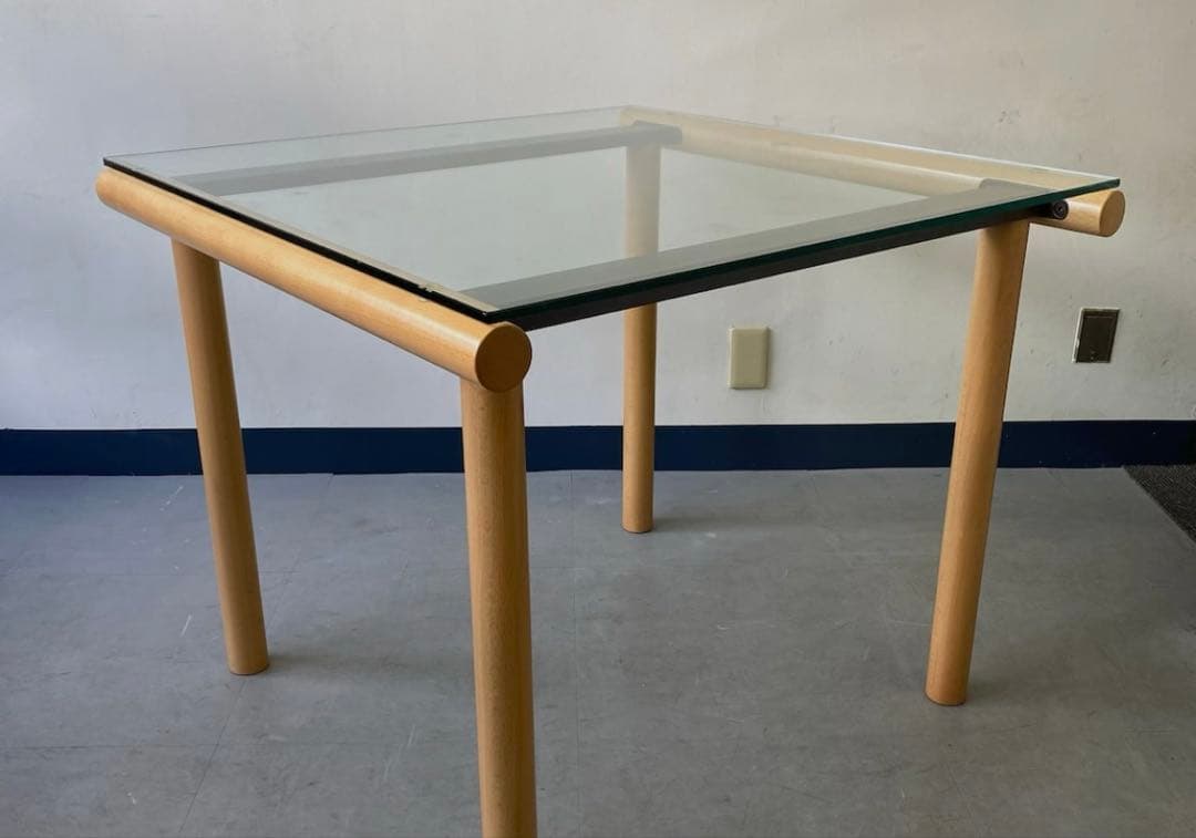 無印コラボ　エンツォ・マリ デザイン ダイニングテーブル