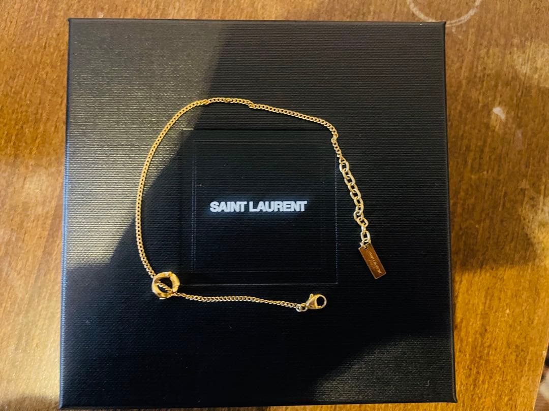 Yves Saint Laurent ゴールドブレスレット