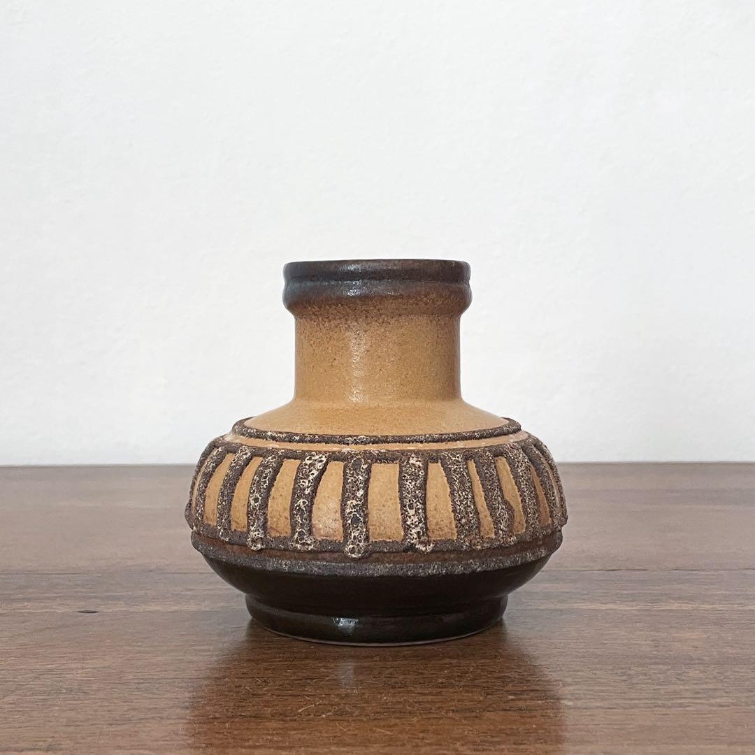 【東ドイツ Strehlaの花瓶】ミッドセンチュリー Fat lava 300