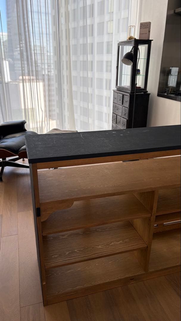 ノラ Nora. Haran cabinet ハランキャビネット