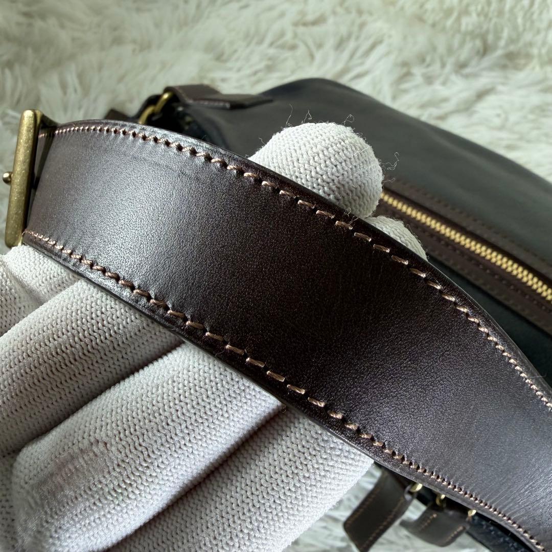 s*)様 未使用級●土屋鞄　アルマス バッファローボディーバッグ　ネイビー