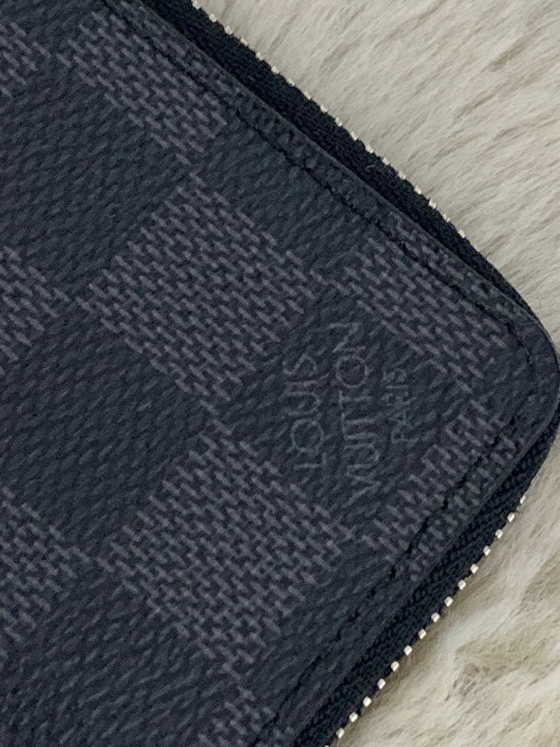 ルイヴィトン ダミエ グラフィット ジッピーパース 小銭入れ カードケース