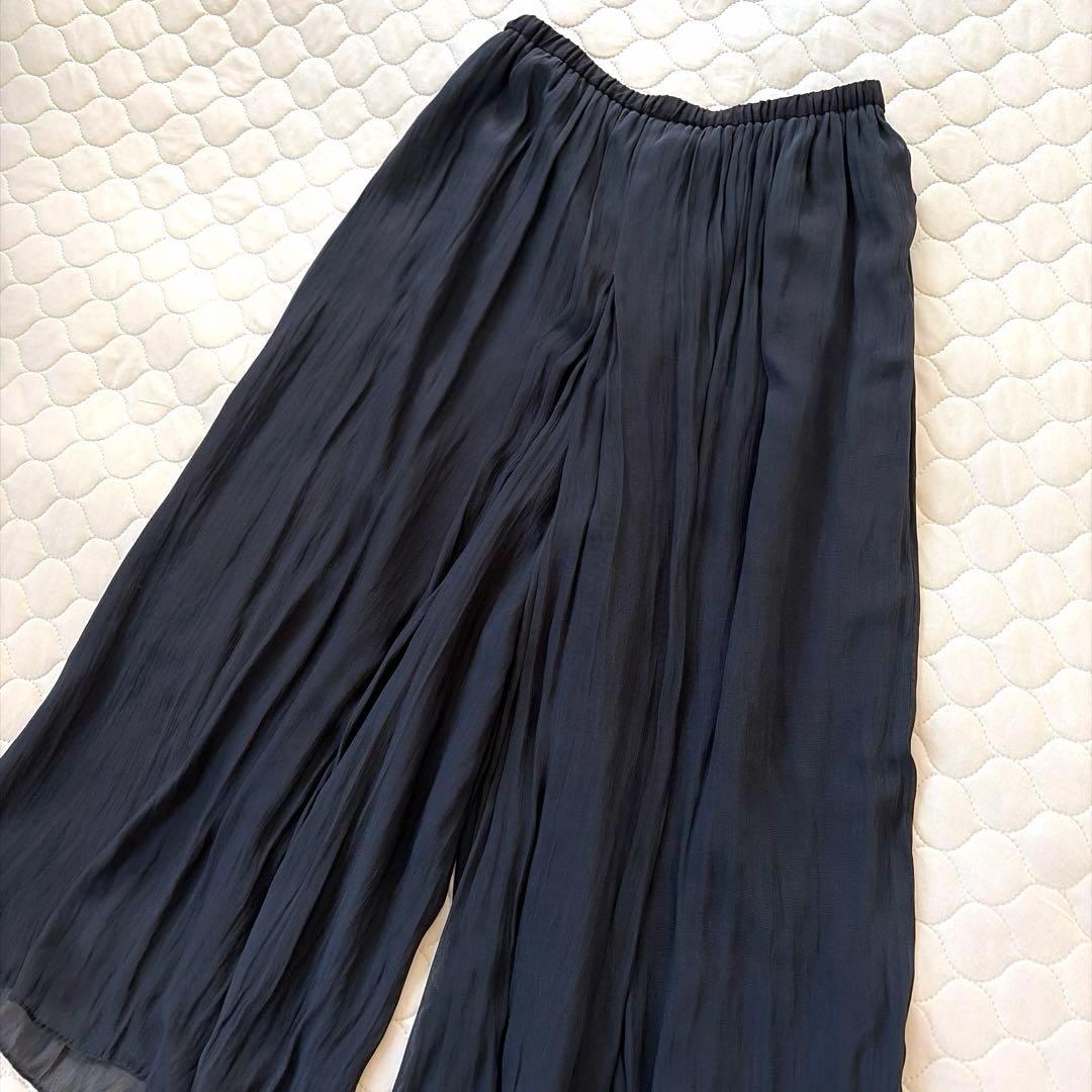 【24SS美品】BEARDSLEY シワシフォンギャザーパンツ　黒　サイズ2