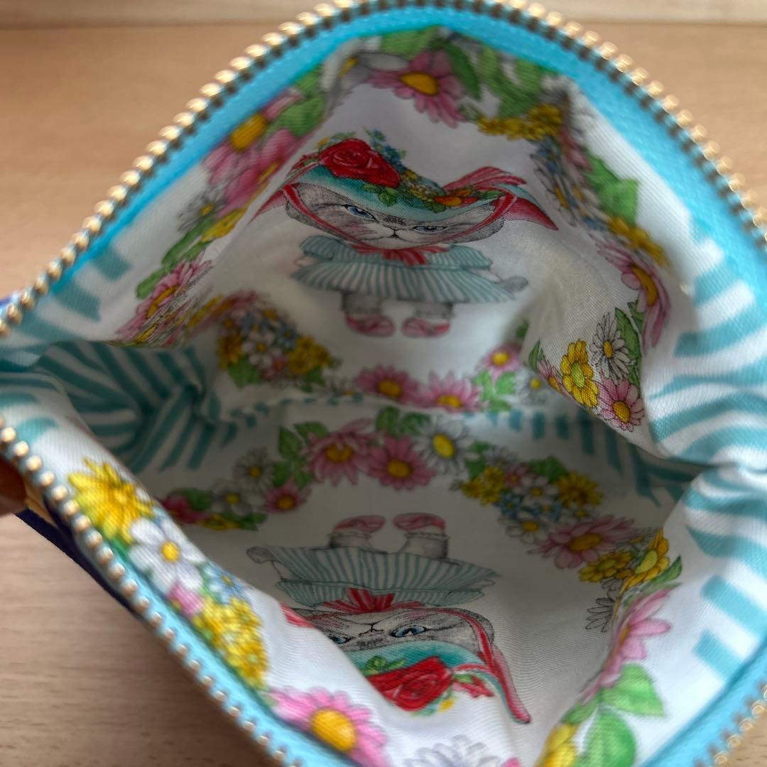 ころりんポーチ　コヤンイサムチョン廃盤生地☆うさぎルミ＆薔薇の帽子ルミ☆青