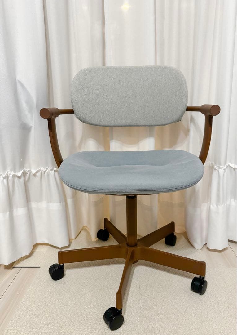 【土日祝のみ発送】イトーキ　バーテブラ03