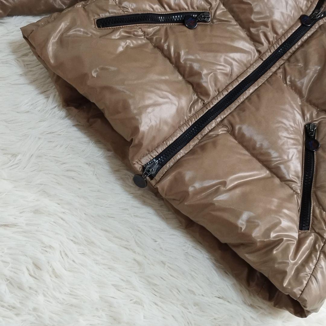 18196✨MONCLER BADIA ビッグロゴ ダウンジャケット ベージュ