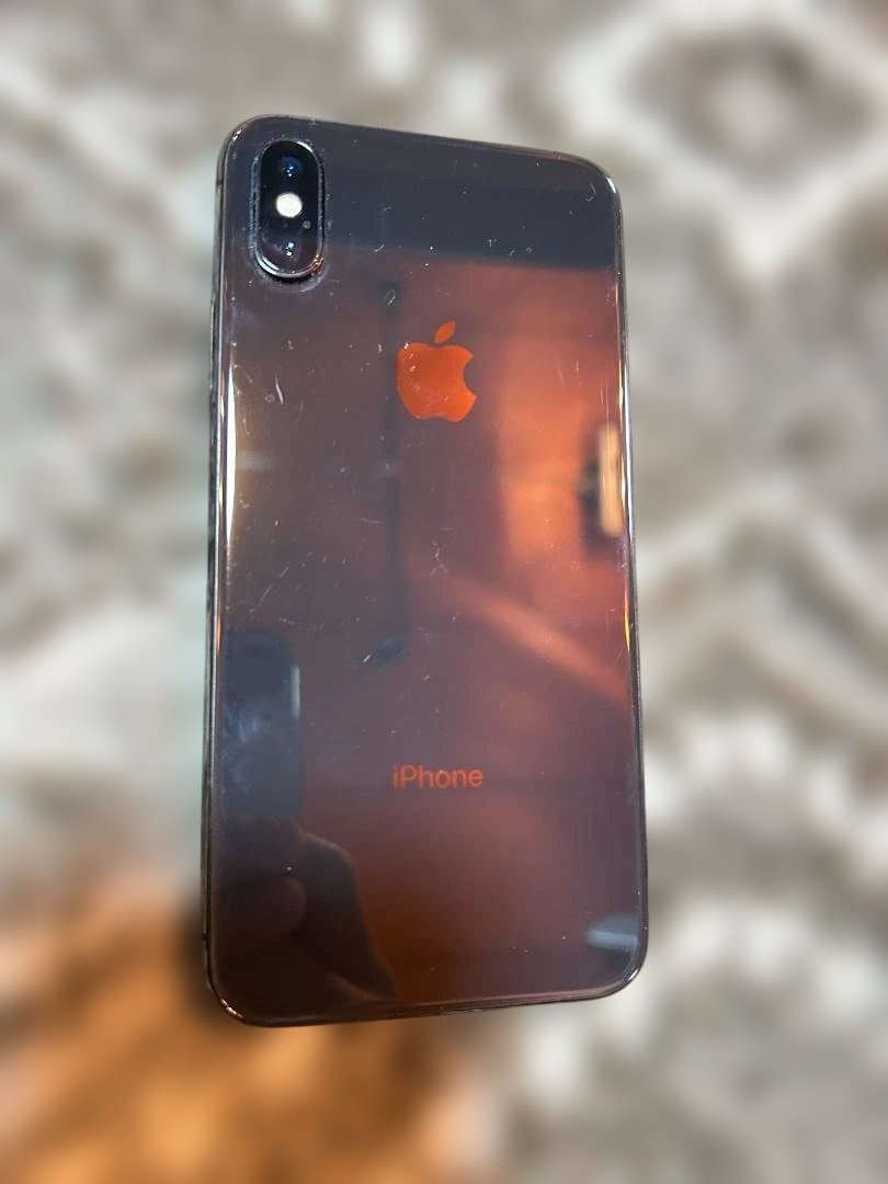 ま*ゆ様 iPhone X スペースグレー　２５６GB ２４時間内発送