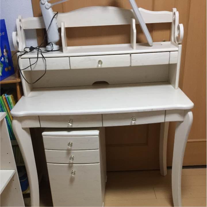 組み合わせデスク（ニトリ）とデスクチェア