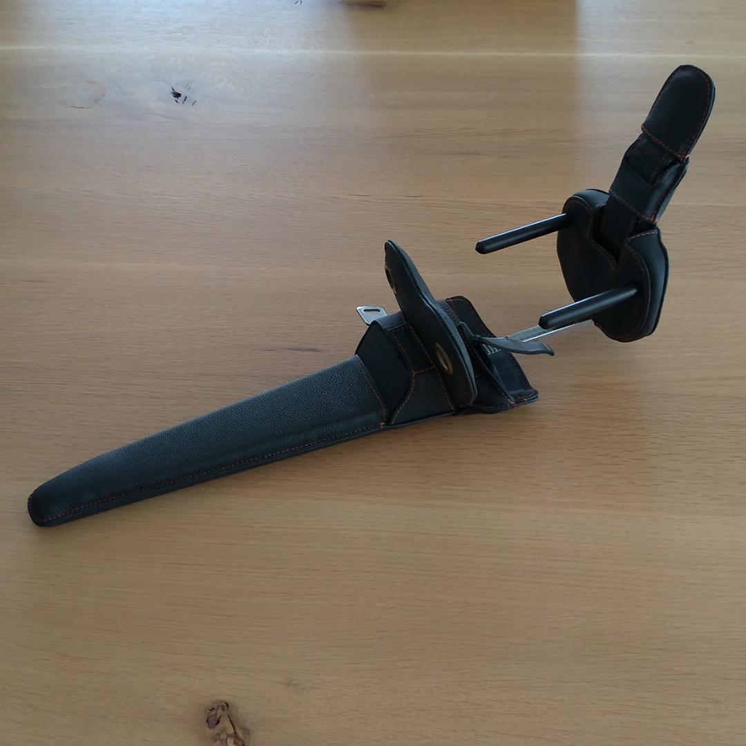 【美品】本革製　スバル純正ハンドルロック　ステアリングロック