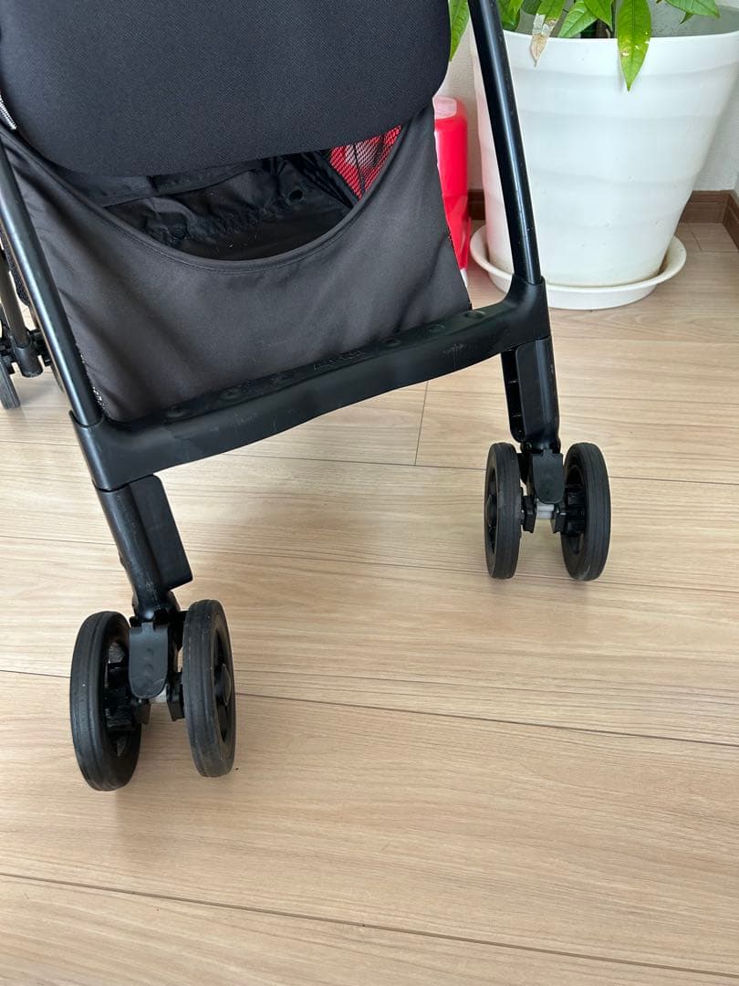 Aprica マジカルエアー　カーキ　B型ベビーカー