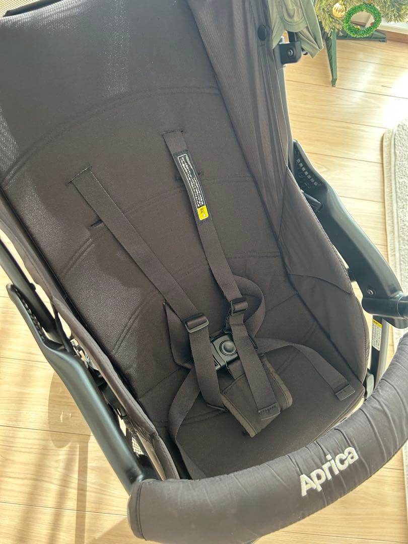 Aprica マジカルエアー　カーキ　B型ベビーカー