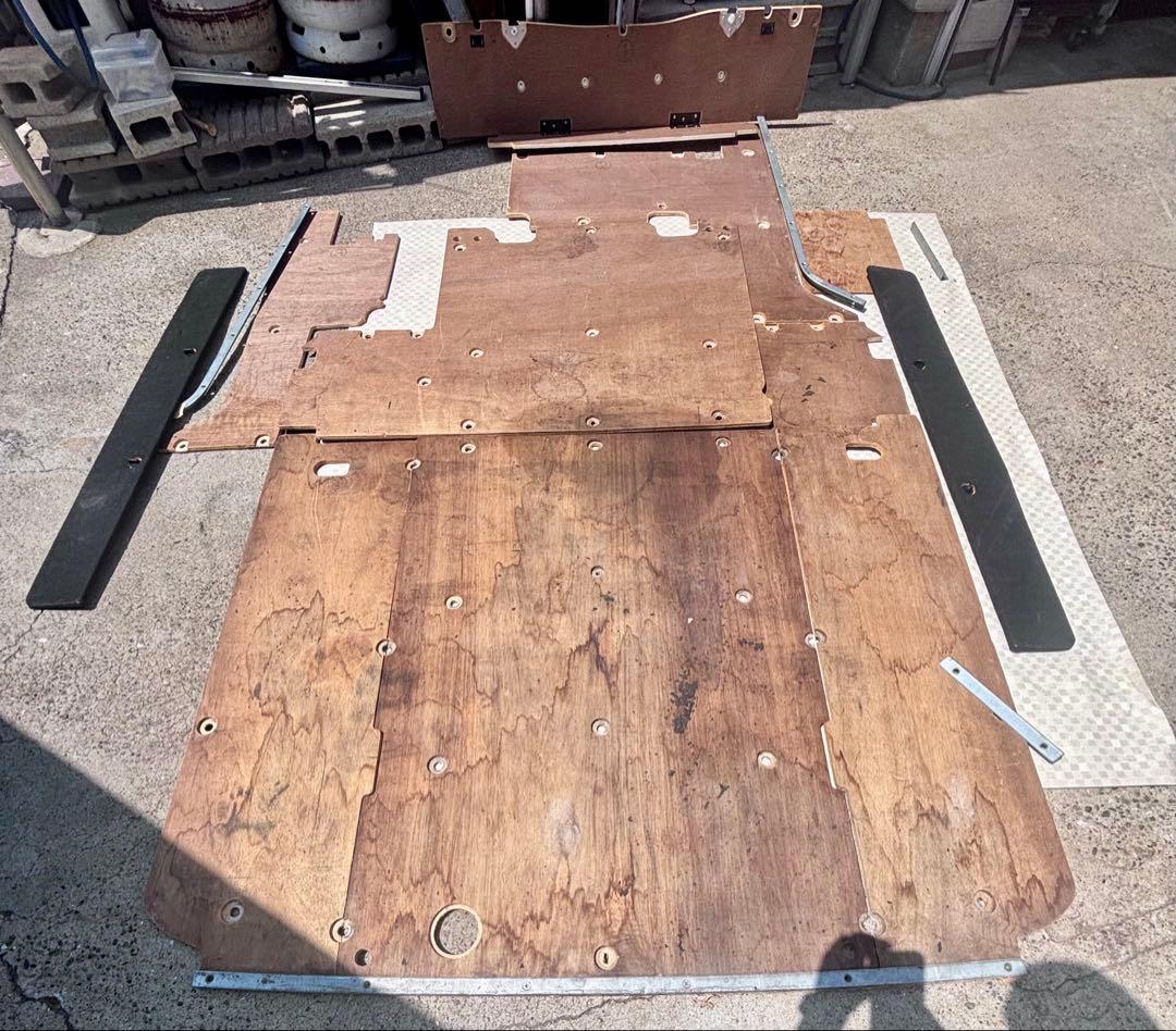 ハイエースバン　DX ジャストロー純正フレーム