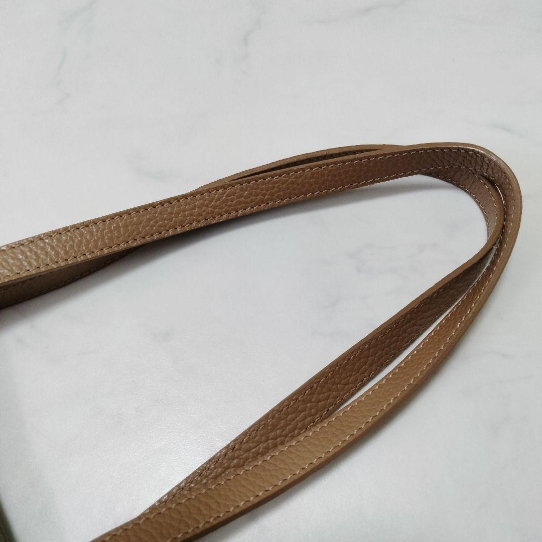 ま*ん様 美品　IACUCCI/イアクッチ BREZZA ブレッツァ　レザートー