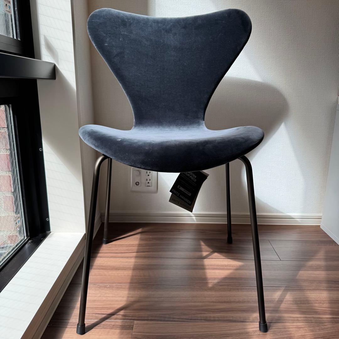 FRITZ HANSEN 椅子 ベルベット