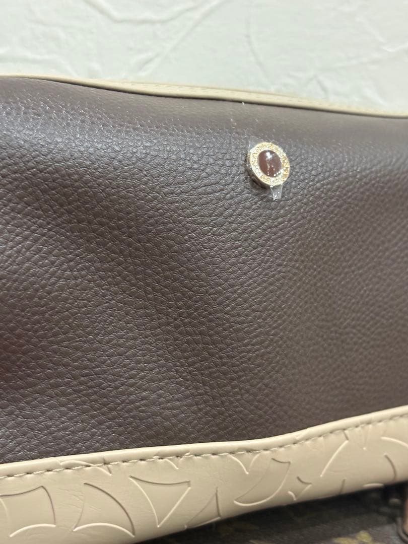 【未開封】2025/12月搭乗 エミレーツ航空ファーストクラス アメニティキット