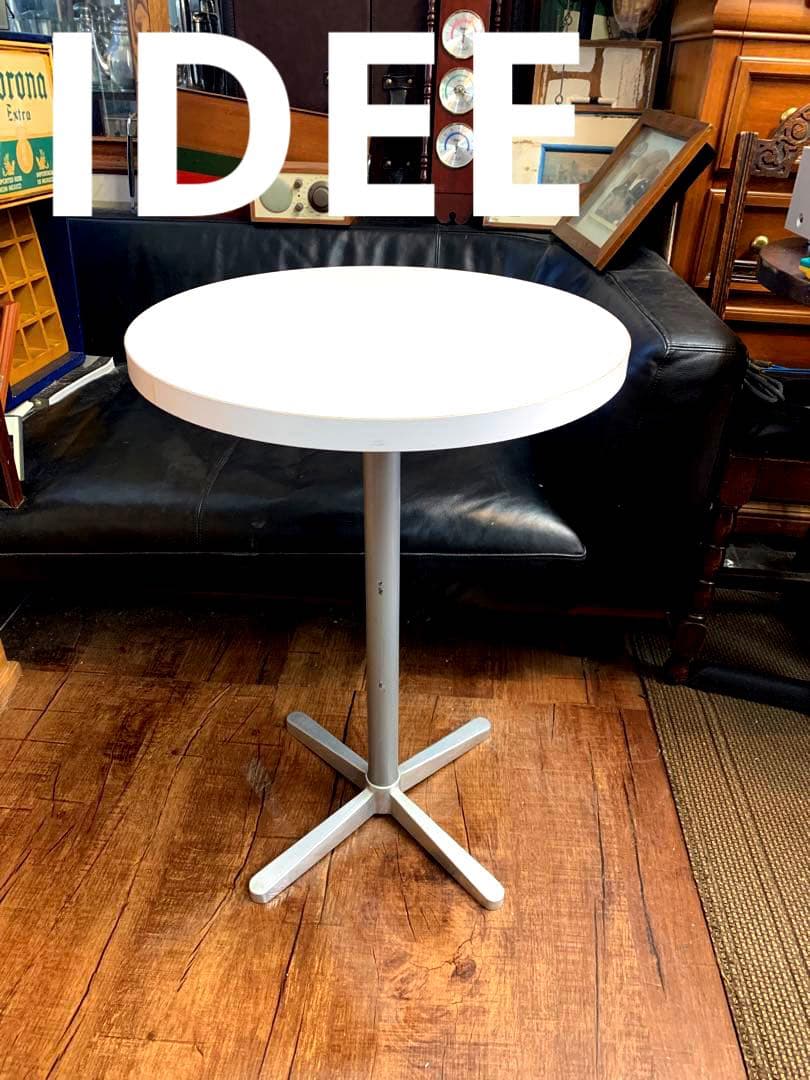 IDEE カフェテーブル