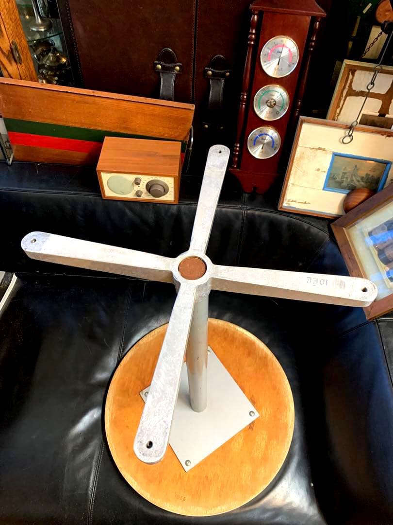 IDEE カフェテーブル