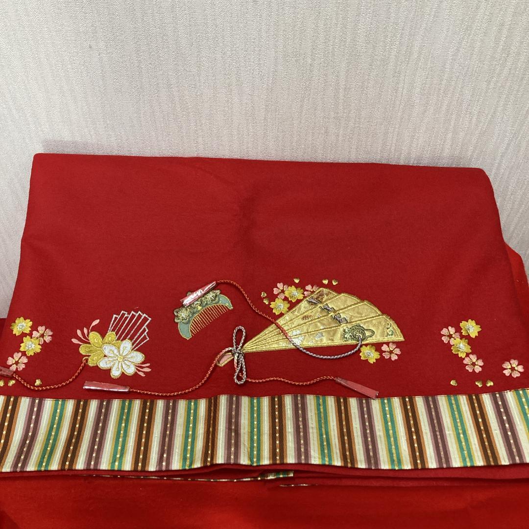 MS24　140×295㎝位　７段飾り毛せん　ひな人形布　７段赤布　段飾り毛せん