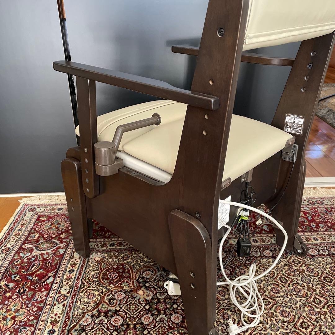 家具調ポータブルトイレ　パナソニック　楽座　脱臭暖か便座PN-L23218