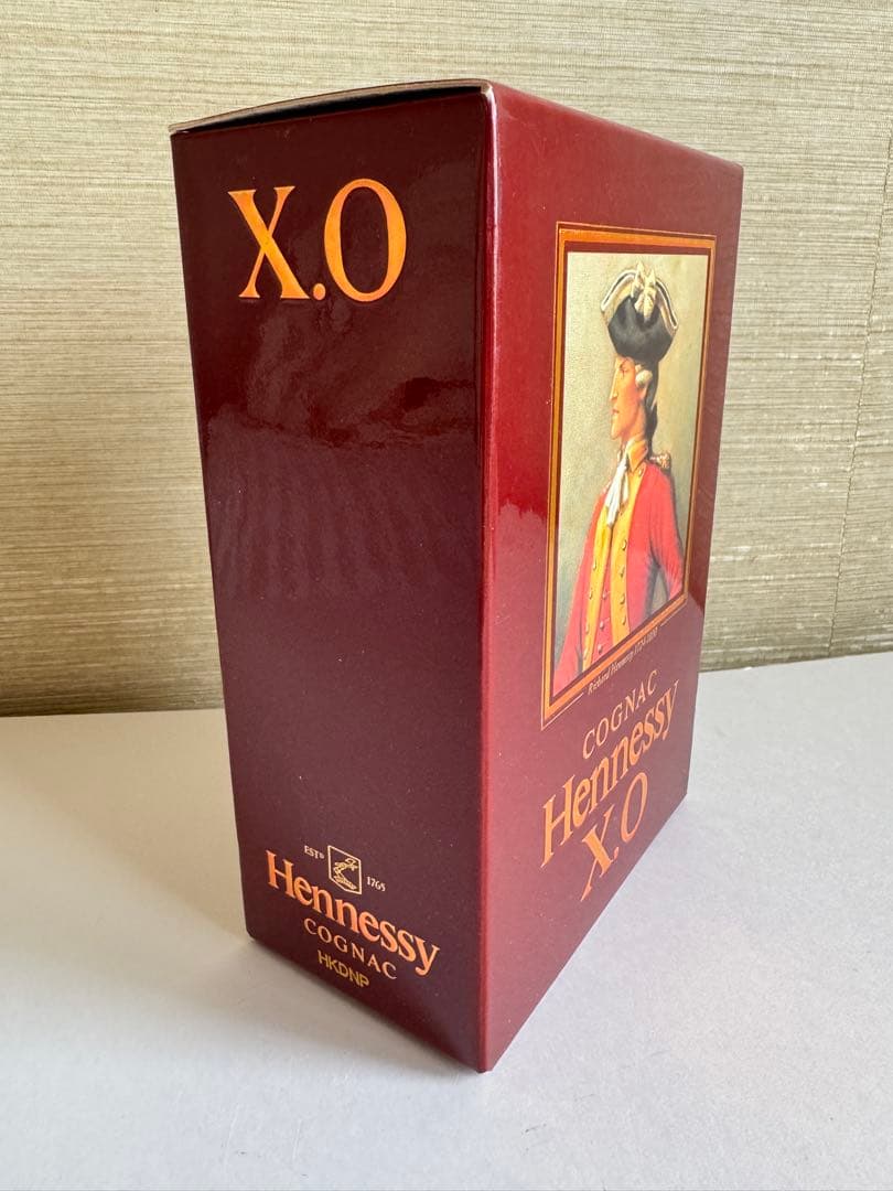 Hennessy XO コニャック 金キャップ箱入り 700ml