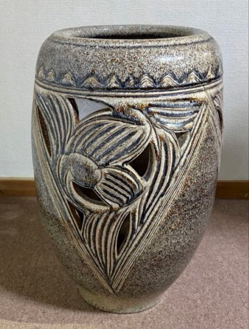 信楽焼 傘立て 唐草 透かし彫り 陶器製 玄関 インテリア