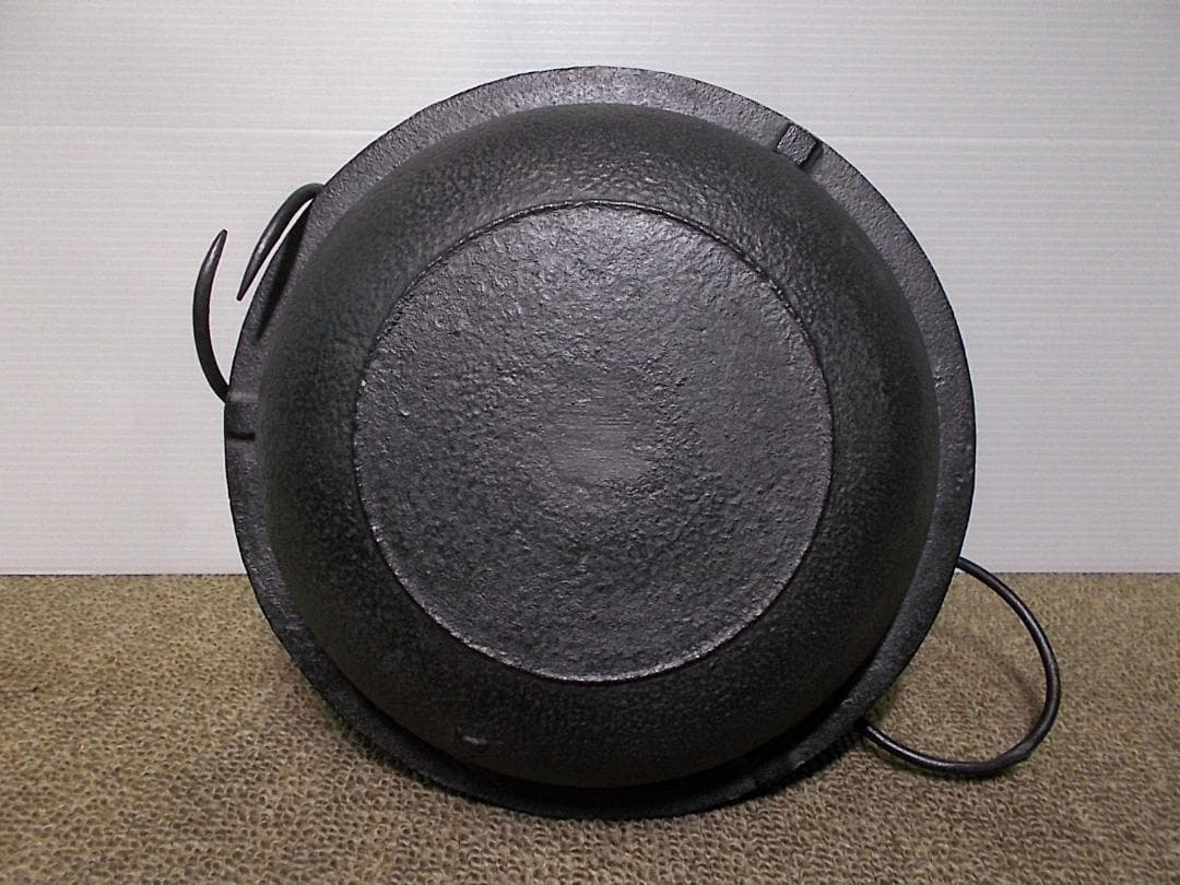 茶道具 薩摩焼枇杷色 風炉釜セット 未使用五徳 あじろ鉄 釜環 敷板 真鍮製火箸