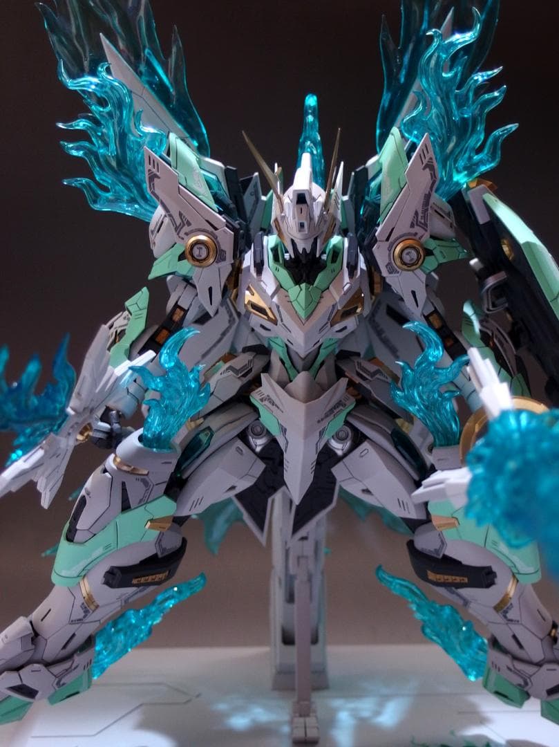ク*ん様 1/100 炎皇 FIRELORD YR-04 塗装済完成品 SNAA